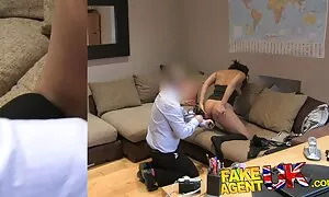 ភ្នាក់ងារក្លែងក្លាយ  ...