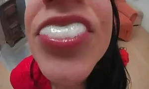 ទារក​អាឡឺម៉ង់​ទទួល​ប ...