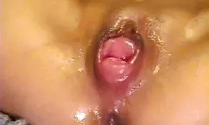 បំផ្លាញដោយការថើបរន្ធ ...